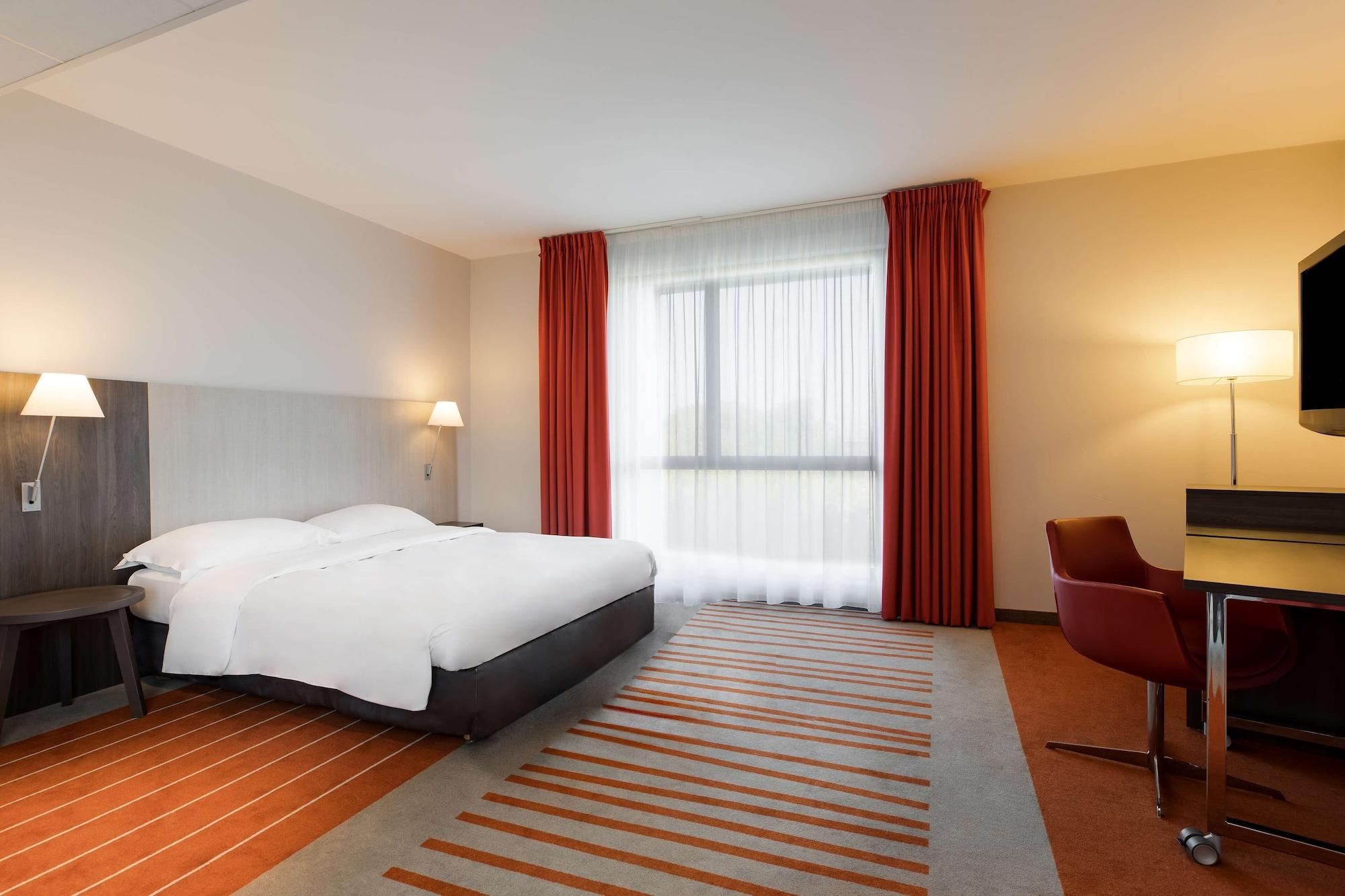 Park Inn by Radisson Lille Grand Stade Villeneuve-d’Ascq Exterior foto