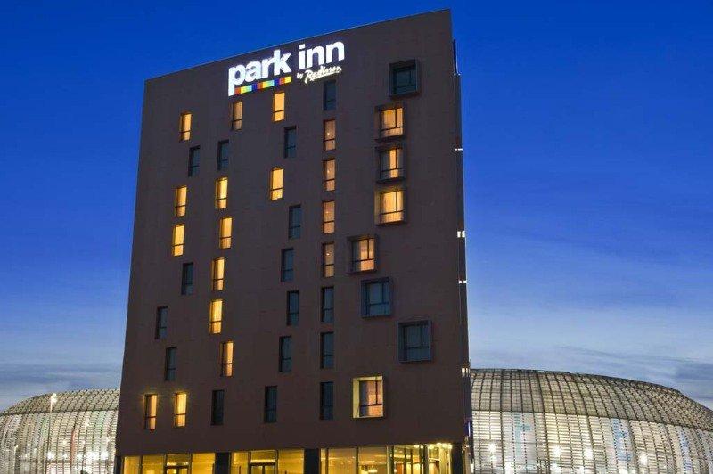 Park Inn by Radisson Lille Grand Stade Villeneuve-d’Ascq Exterior foto