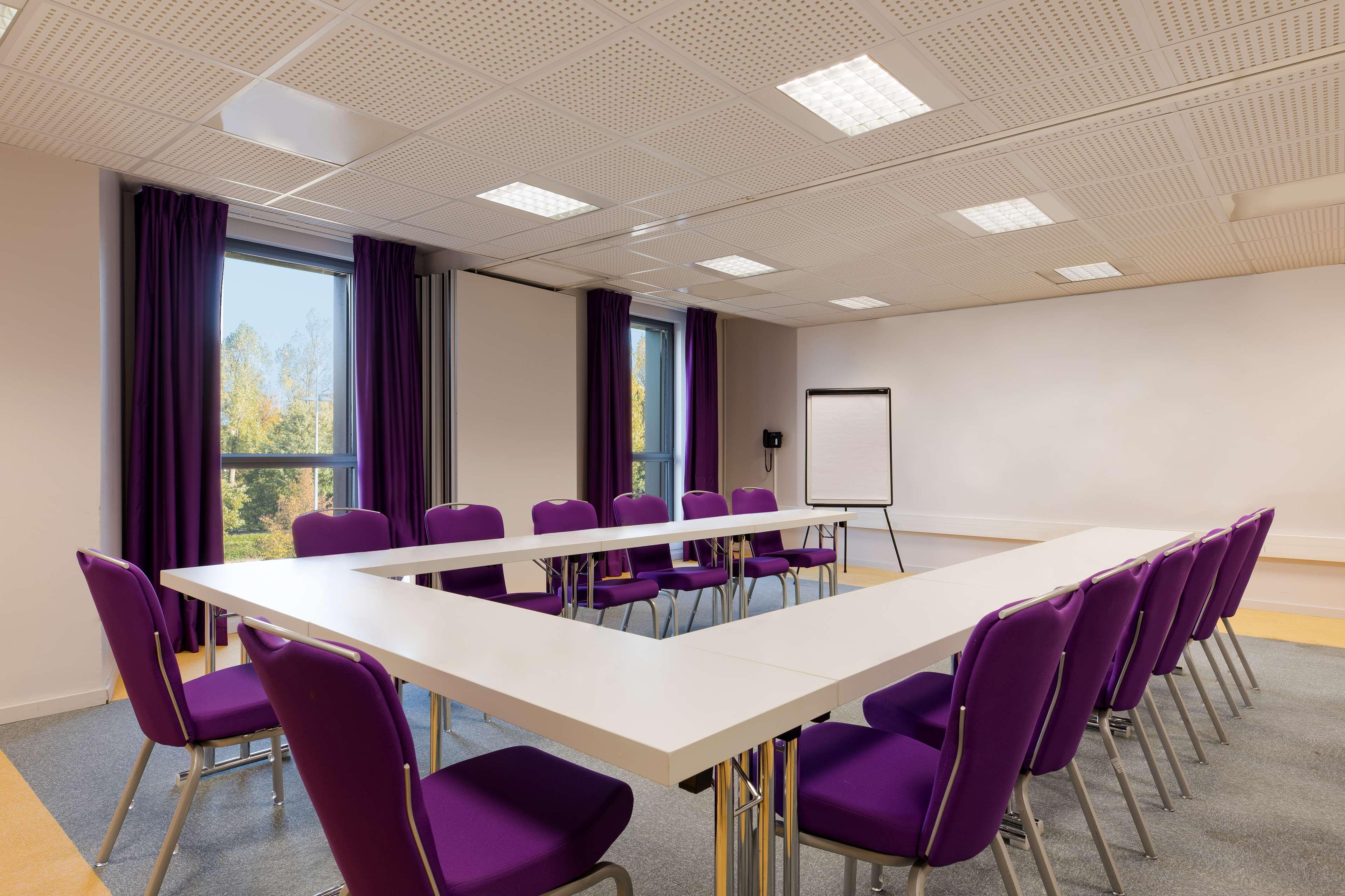 Park Inn by Radisson Lille Grand Stade Villeneuve-d’Ascq Exterior foto