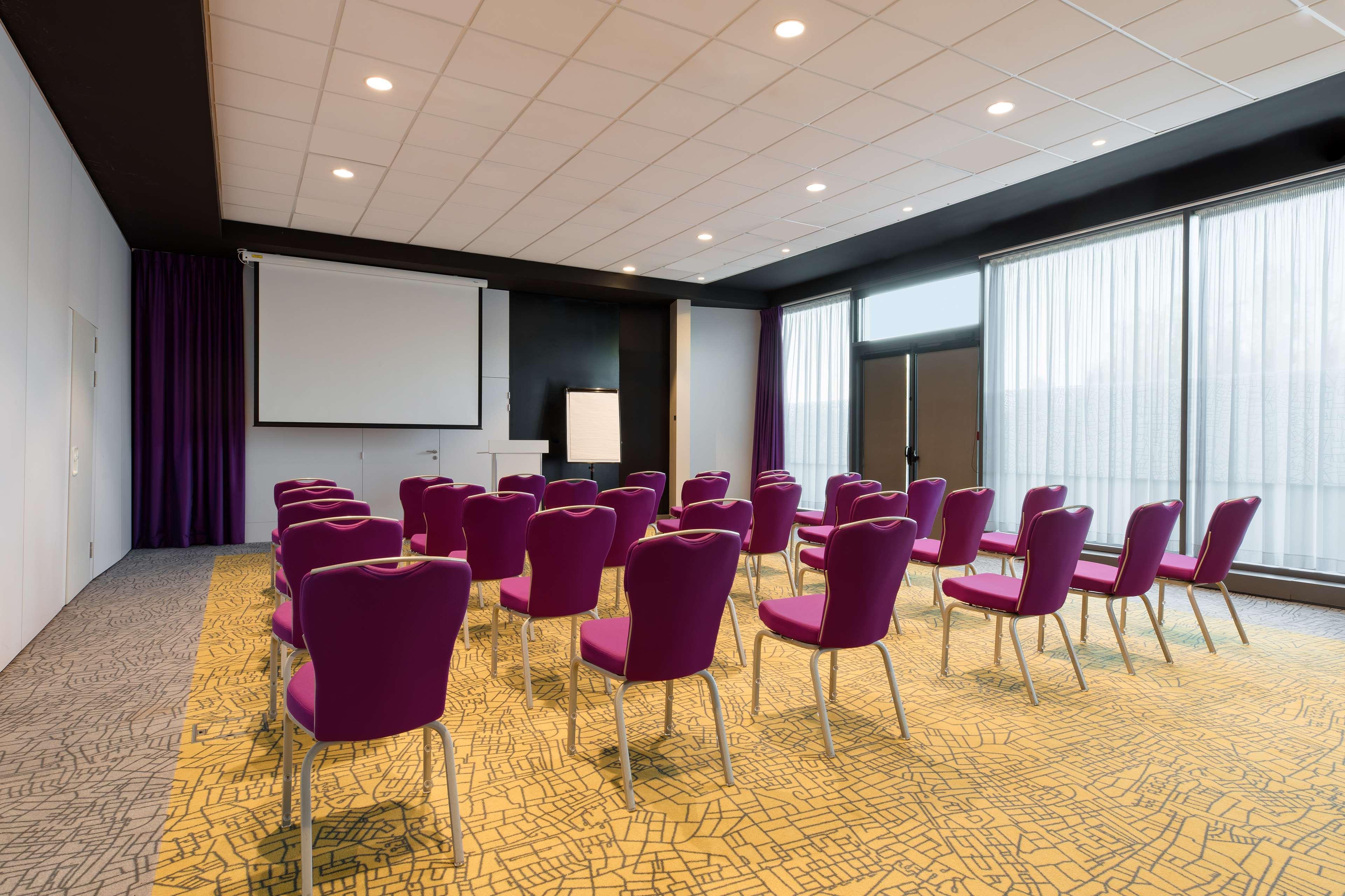 Park Inn by Radisson Lille Grand Stade Villeneuve-d’Ascq Exterior foto