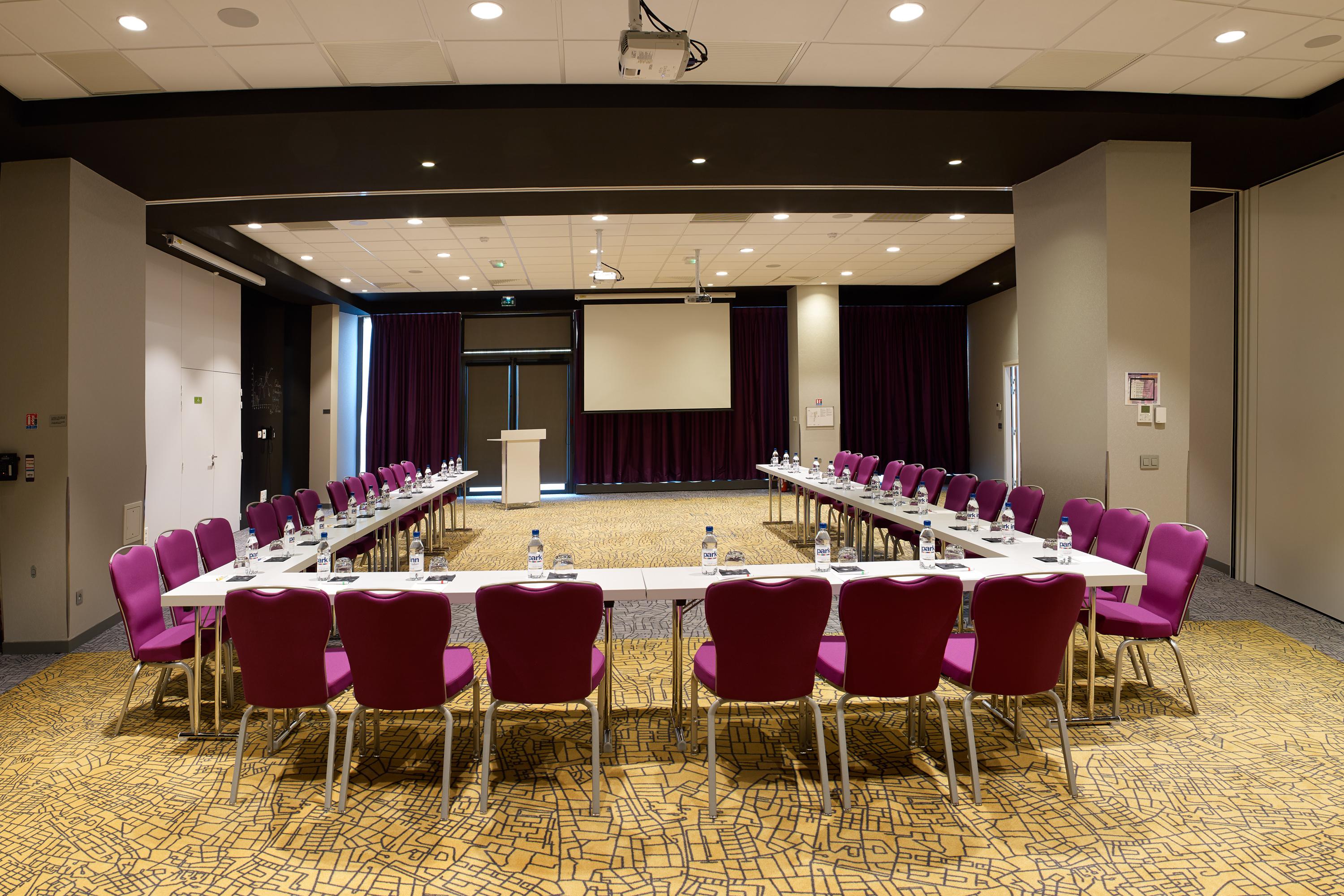 Park Inn by Radisson Lille Grand Stade Villeneuve-d’Ascq Exterior foto