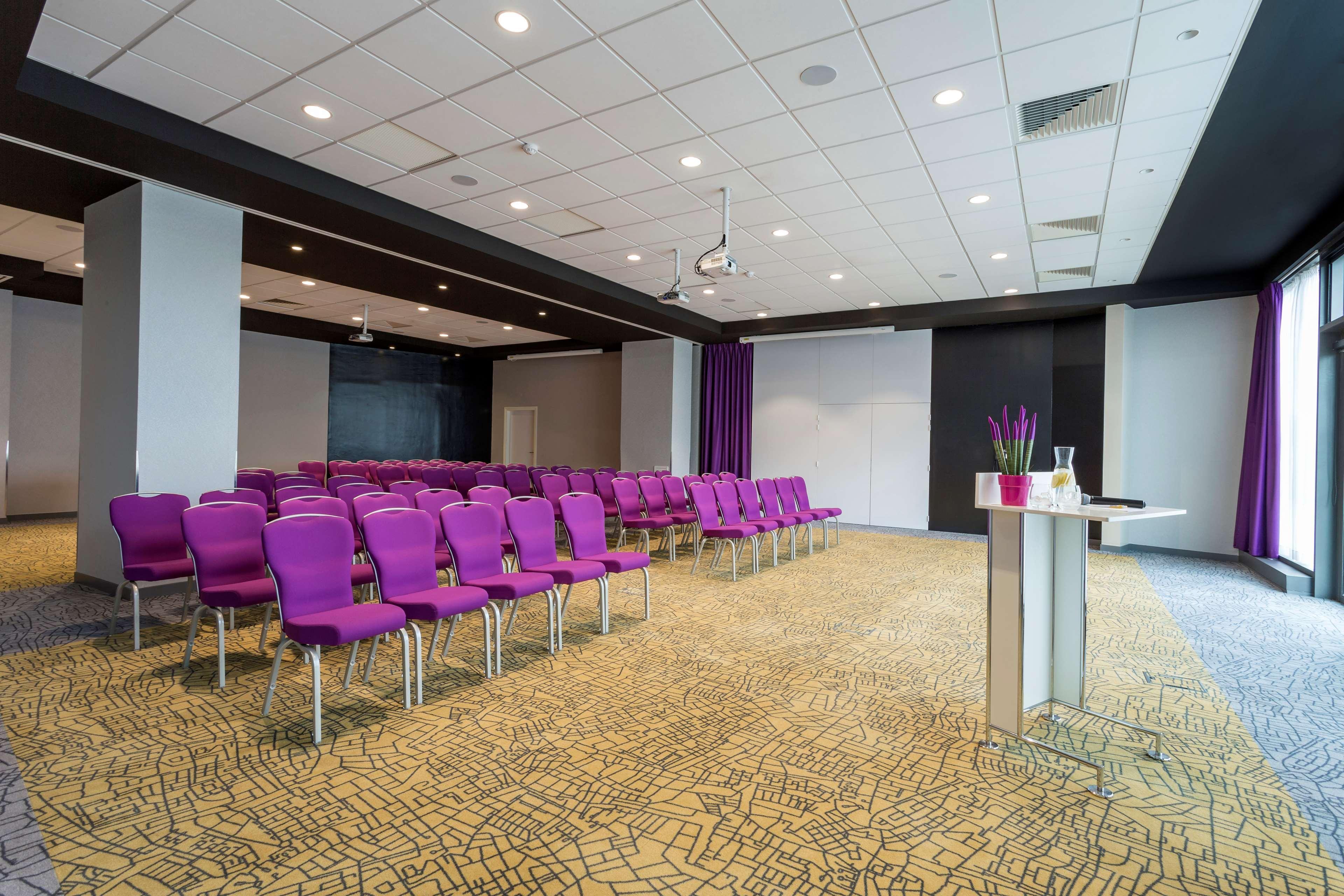 Park Inn by Radisson Lille Grand Stade Villeneuve-d’Ascq Exterior foto