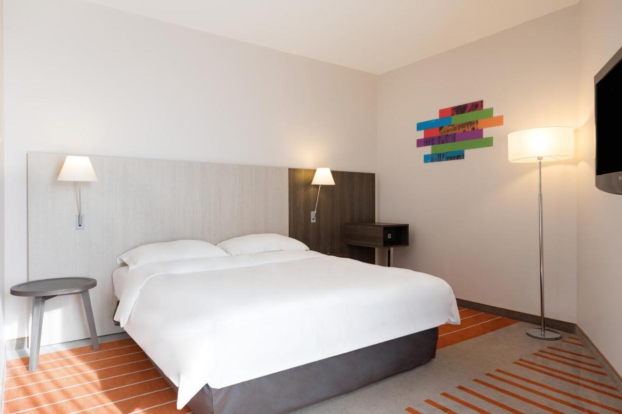Park Inn by Radisson Lille Grand Stade Villeneuve-d’Ascq Exterior foto