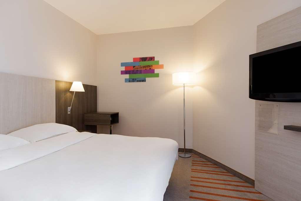 Park Inn by Radisson Lille Grand Stade Villeneuve-d’Ascq Zimmer foto
