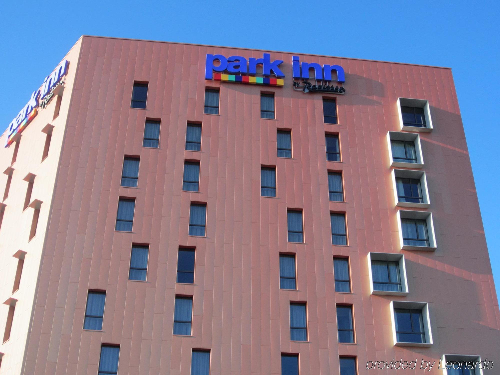 Park Inn by Radisson Lille Grand Stade Villeneuve-d’Ascq Exterior foto