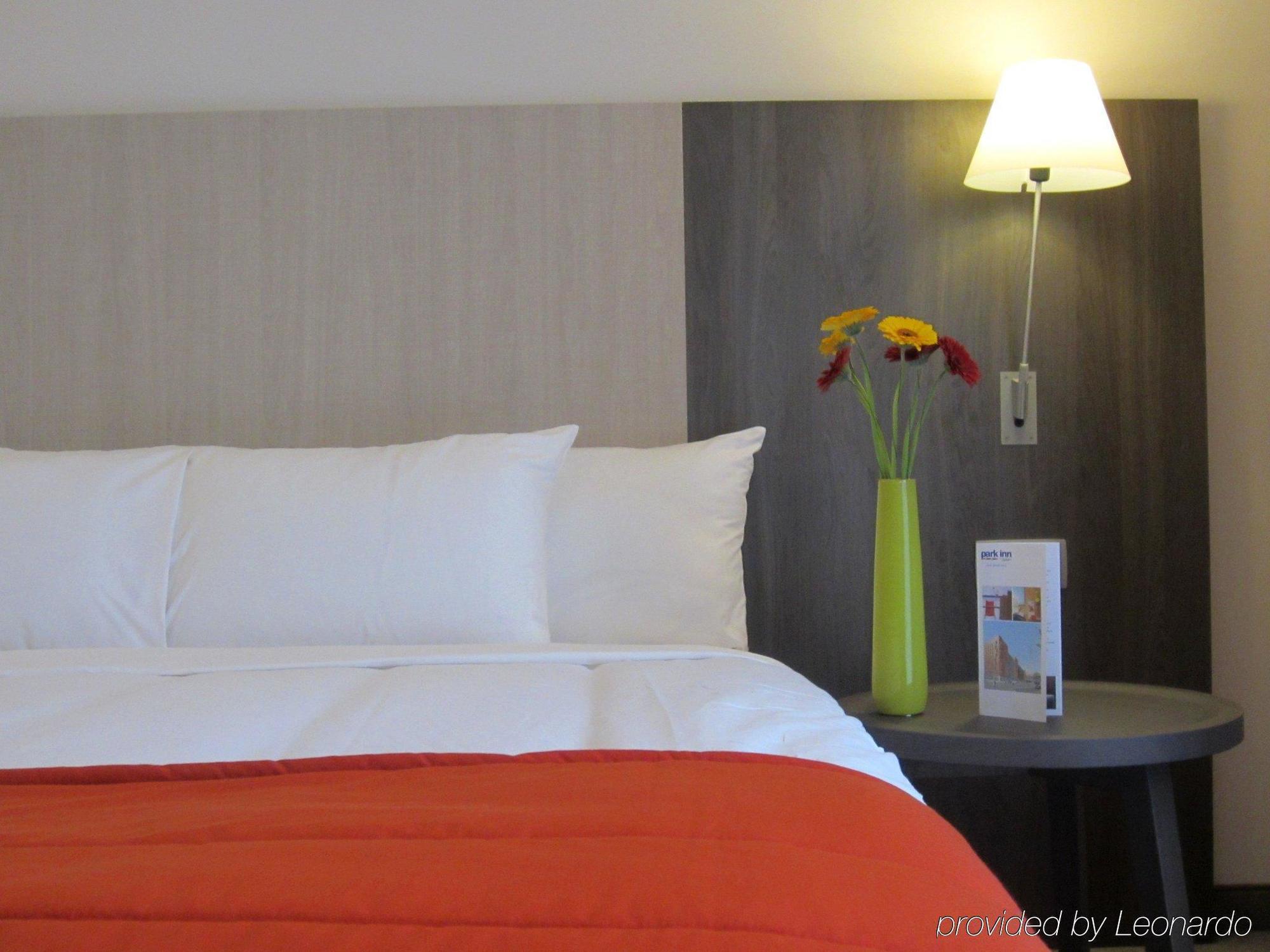 Park Inn by Radisson Lille Grand Stade Villeneuve-d’Ascq Exterior foto