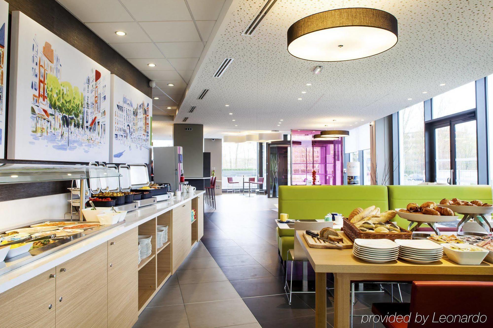 Park Inn by Radisson Lille Grand Stade Villeneuve-d’Ascq Exterior foto